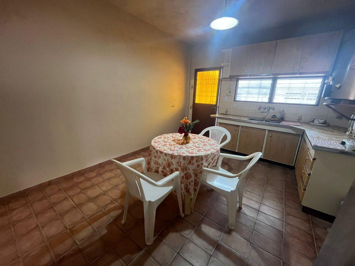 Foto de VENTA CASA 4 AMB-HURLINGHAM-V. TESEI-APTA CRÉD., imagen 3
