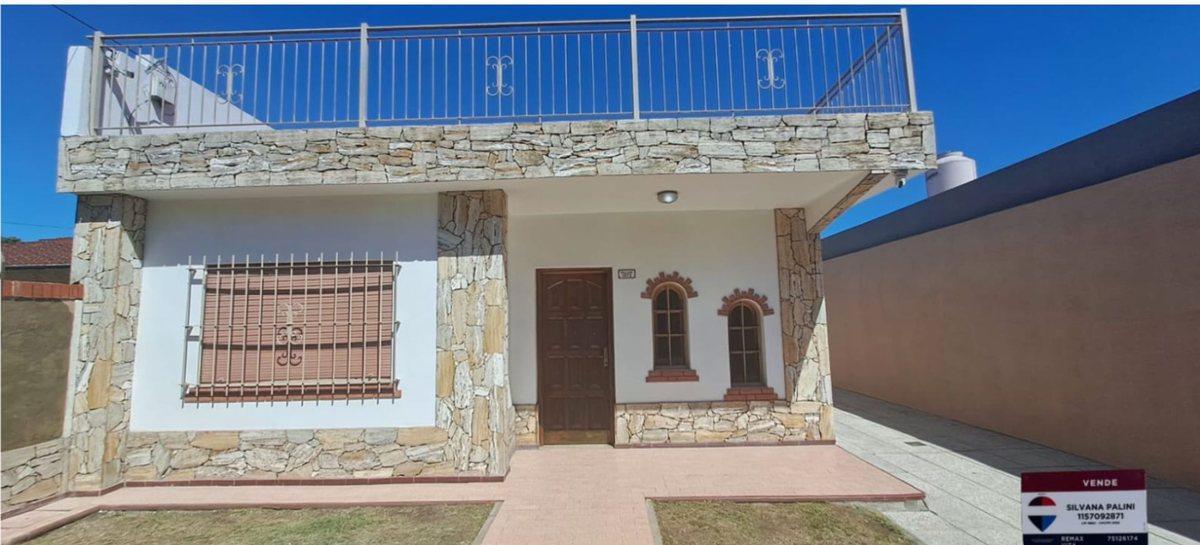 Foto de VENTA CASA 4 AMB-HURLINGHAM-V. TESEI-APTA CRÉD., imagen 2