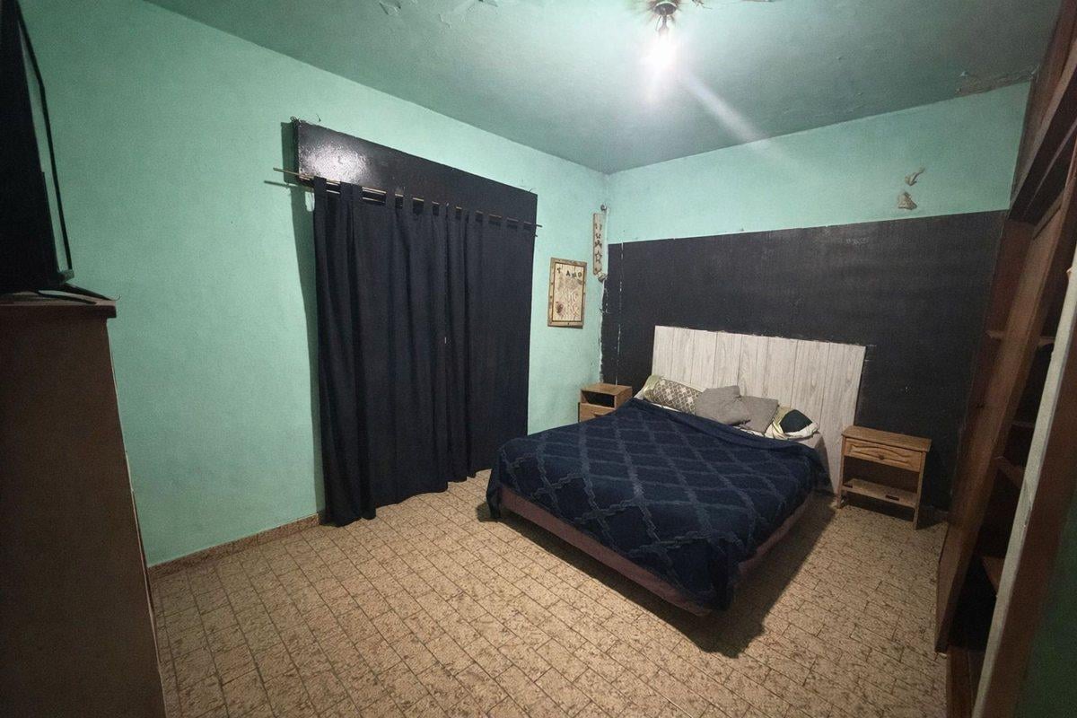 Foto de VENTA CASA 3 AMB LOTE 511 M2 B. SAN CARLOS MORENO, imagen 2