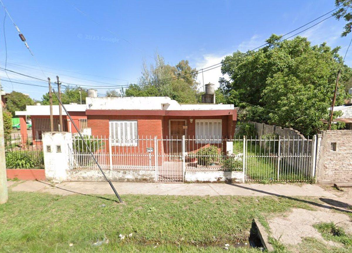 Foto de CASA 3 AMB. LOTE de 220 m² - MERLO - OPORTUNIDAD!!, imagen 2