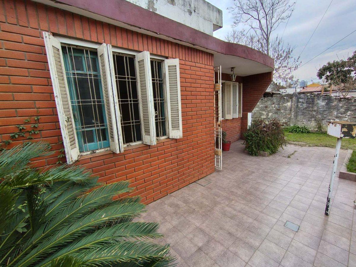 Foto de CASA 3 AMB. LOTE de 220 m² - MERLO - OPORTUNIDAD!!, imagen 3