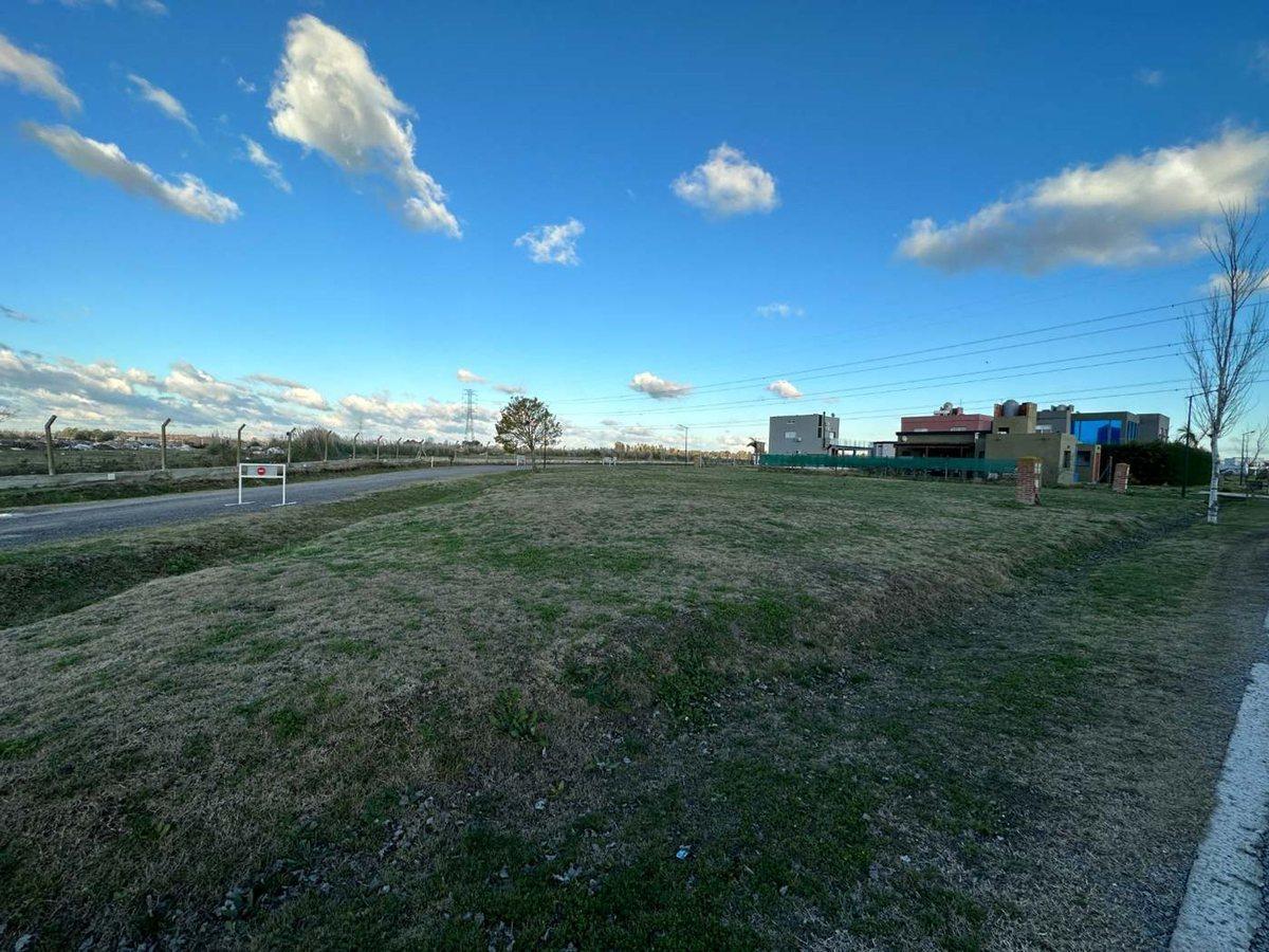 Foto de VENTA LOTE LAGUNA AZUL 389mts | Etapa 1 |Escritura, imagen 4