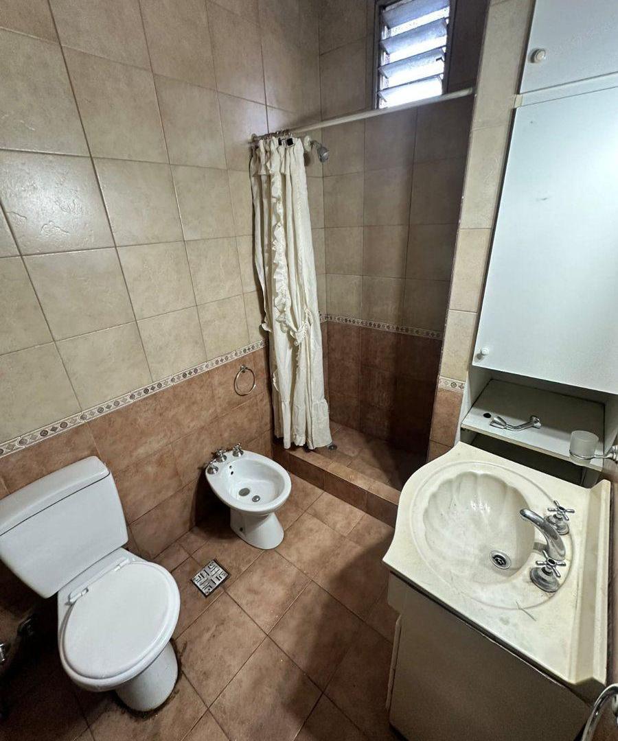 Foto de VENTA VILLA LUZURIAGA PH 3 AMB + COCHERA + LOCAL, imagen 4