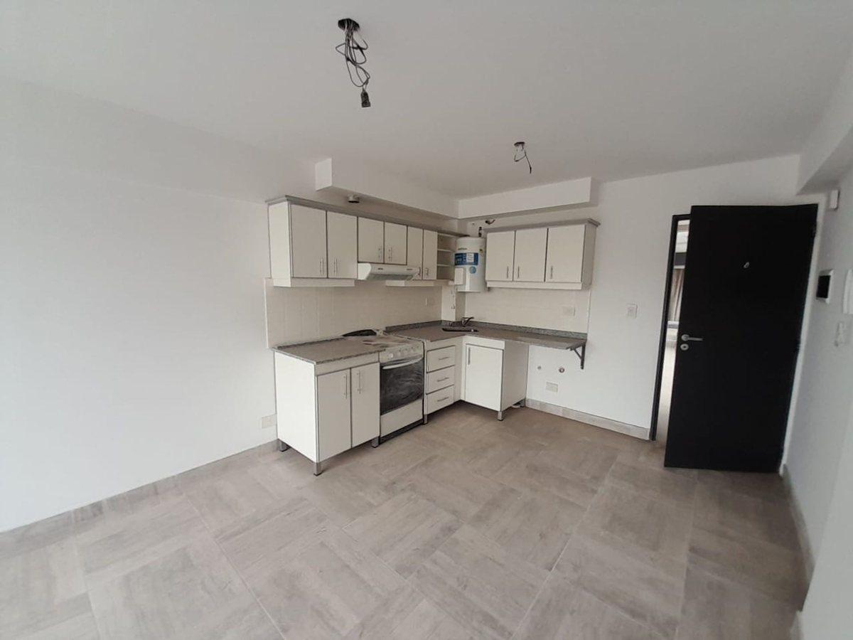 Foto de VENTA DEPTO 2 AMB CON COCHERA A ESTRENAR EN MORON, imagen 2