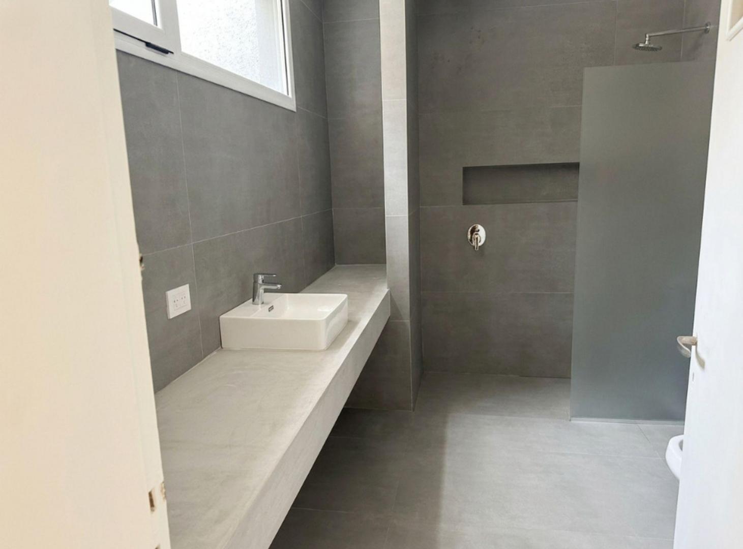 Foto de CASA EN VENTA CASTELAR NORTE PERMUTA Y FINANCIA, imagen 1