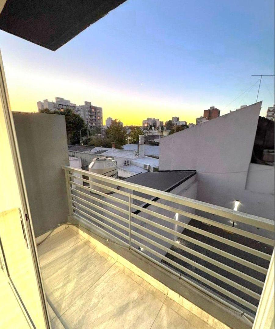 Foto de VENTA DEPARTAMENTO 2 AMBIENTES C/ COCHERA MORON, imagen 4