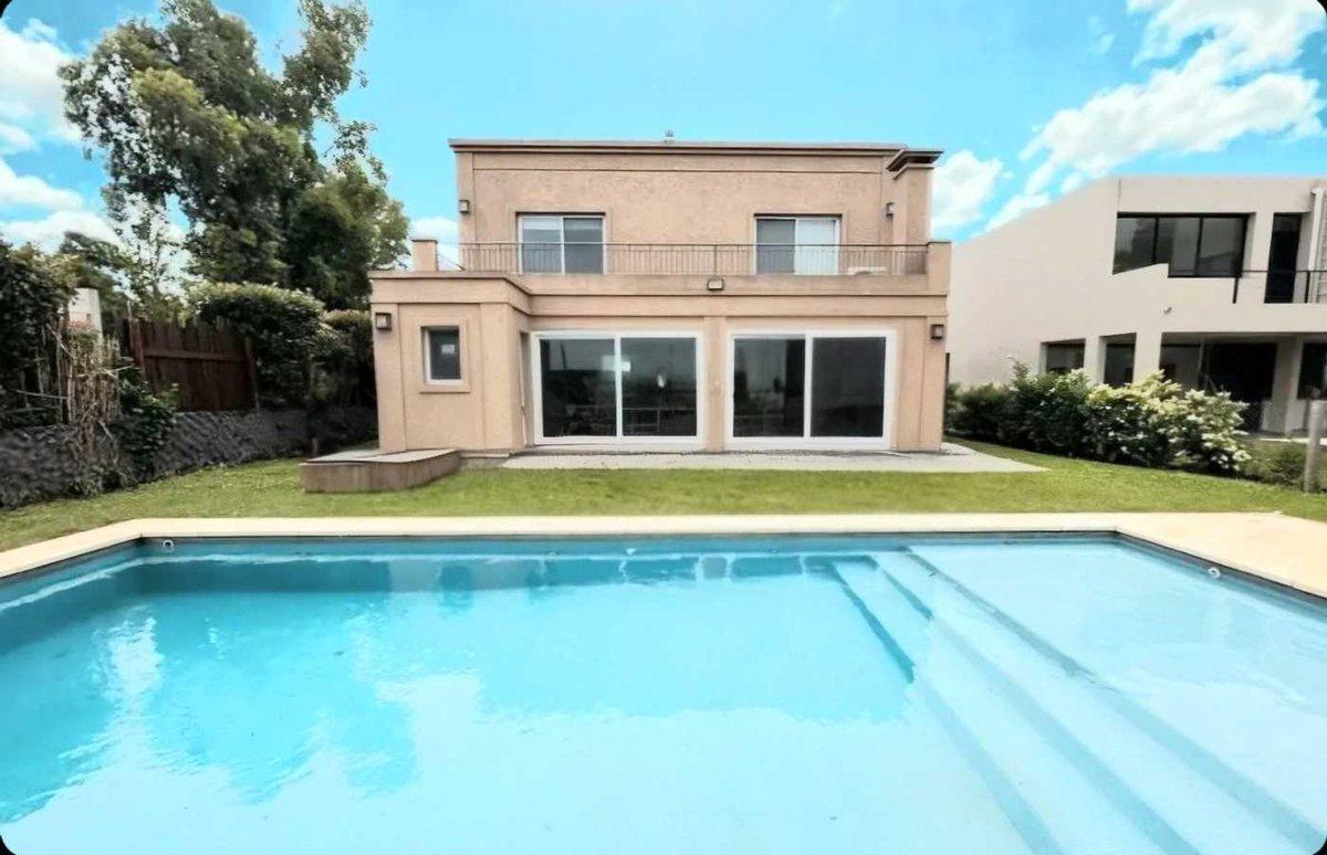 Foto de VENTA CASA 5 AMB B CERRADO FRANCISC ALVAREZ MORENO, imagen 4