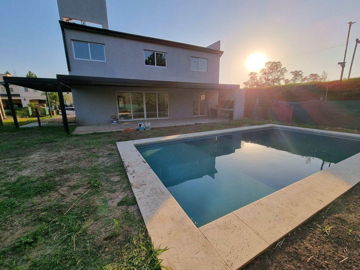 Foto de ALQUILER CASA 5 AMB HARAS MARIA VICTORIA MORENO, imagen 1