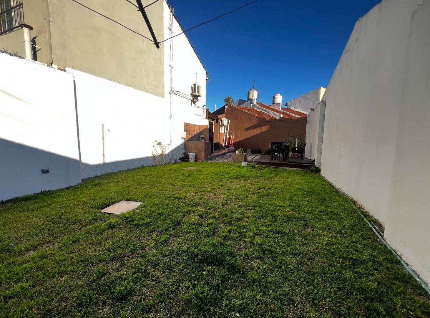 Foto de VENTA PH 3AMB PARQUE, QUINCHO Y COCHERA ITUZAINGO, imagen 1