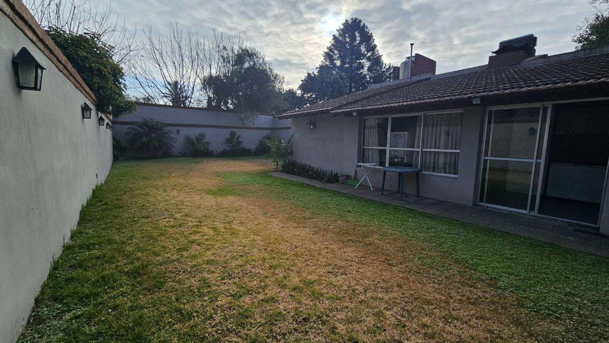 Foto de VENTA CASA 5 AMBIENTES 430 M2 CASTELAR NORTE, imagen 5