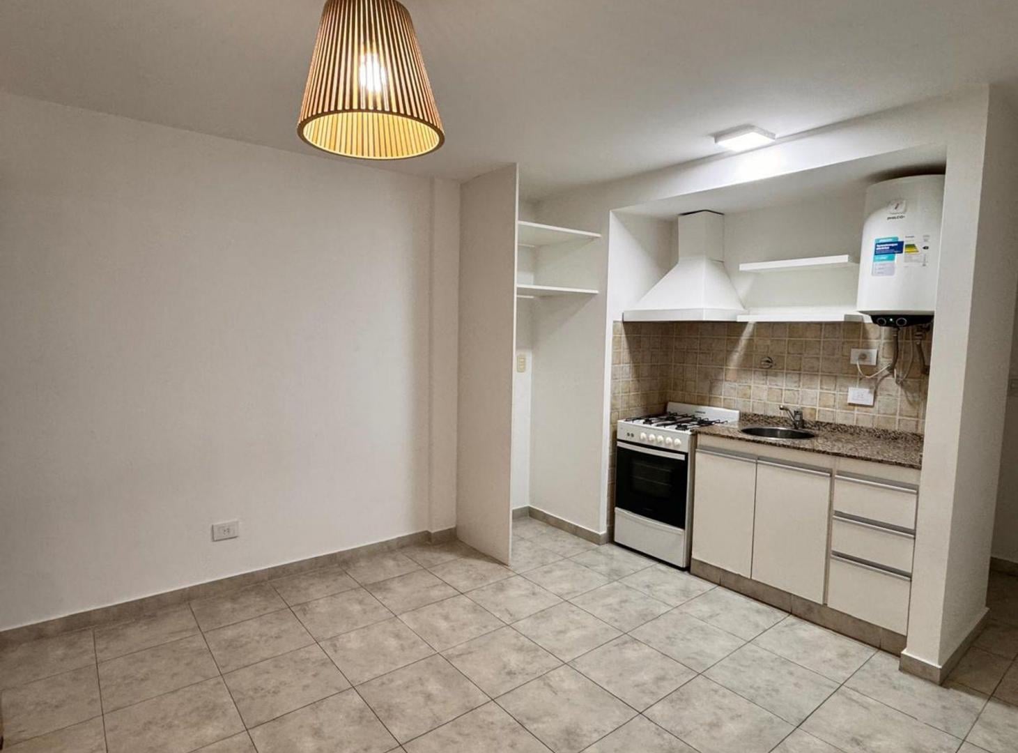 Foto de VENTA DEPARTAMENTO CON BALCON MORON, imagen 3