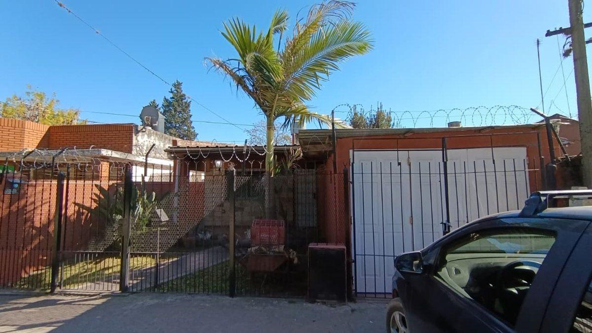 Foto de VENTA CASA 3 AMBIENTES CON QUINCHO ,VILLA AMELIA, imagen 2