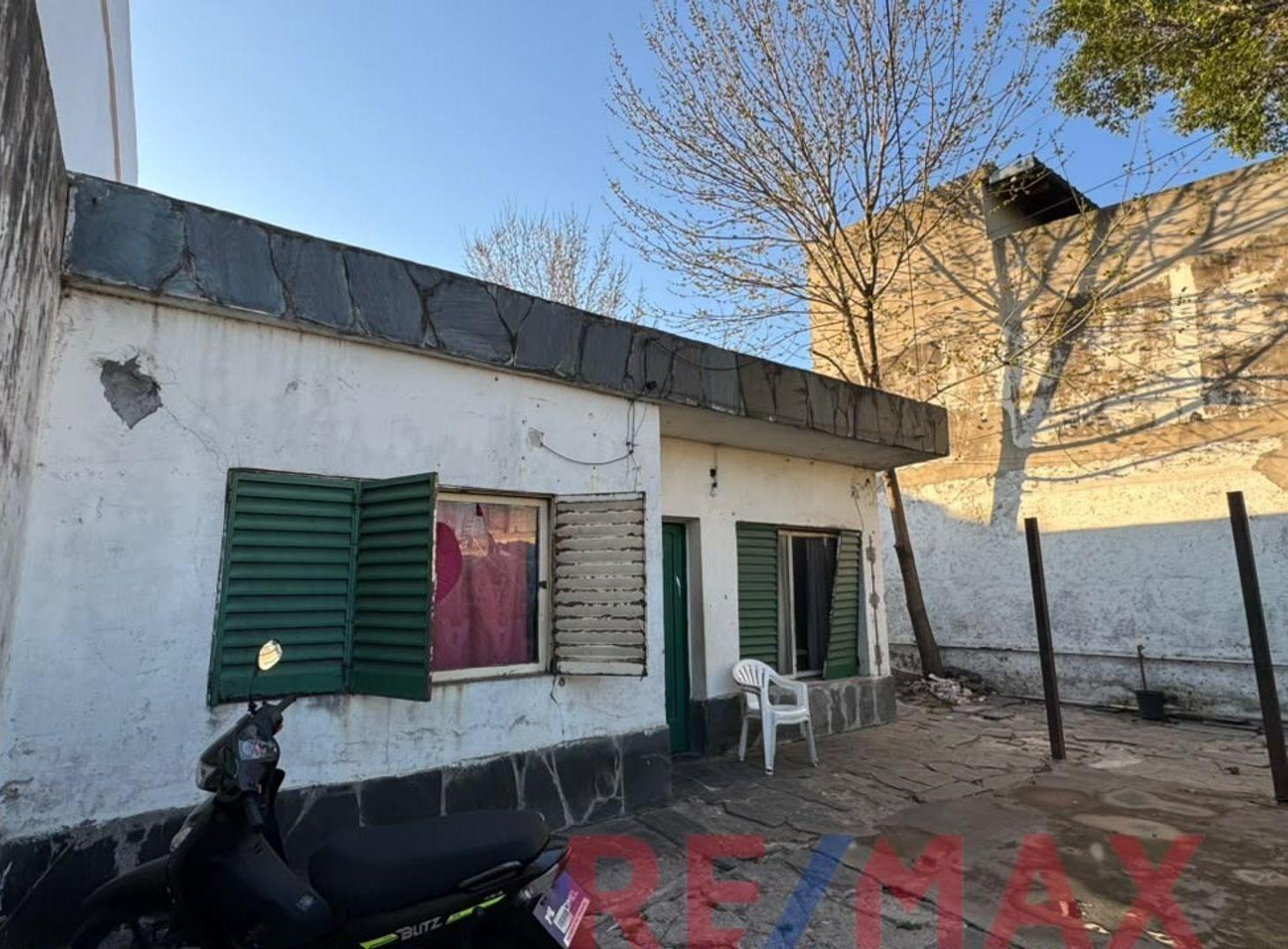 Foto de VENTA CASA 3 AMB MORON EN LOTE PROPIO A RECICLAR, imagen 4