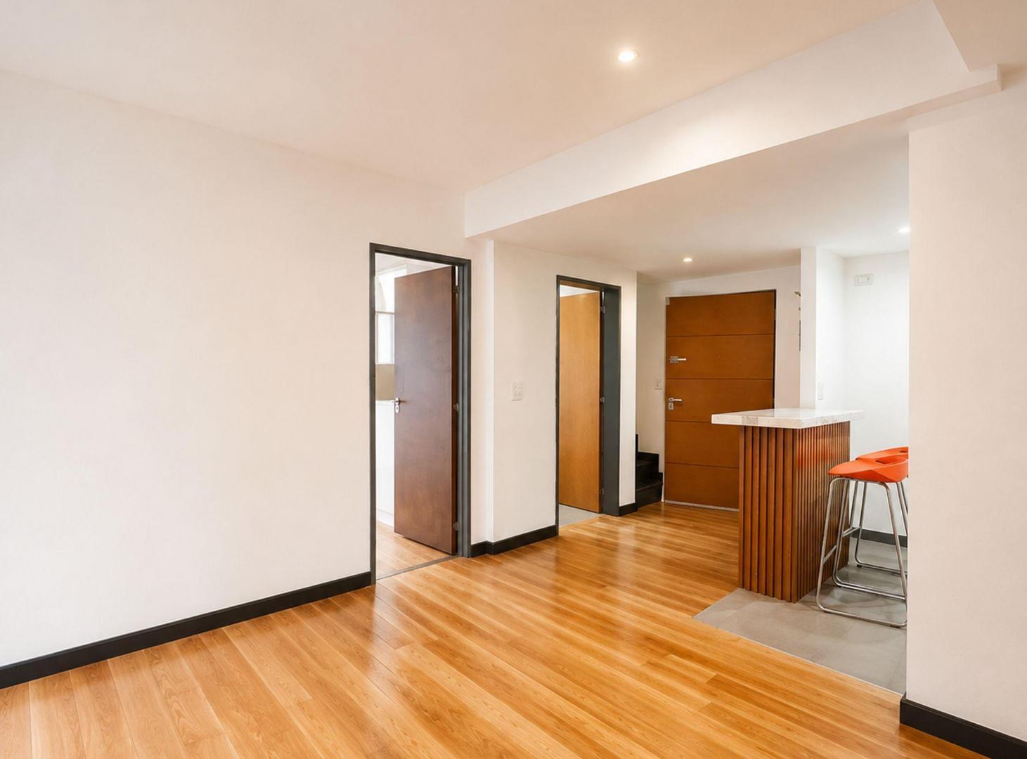 Foto de VENTA DEPTO 2 AMB COCHERA Y TERRAZA PROPIA MORENO, imagen 3