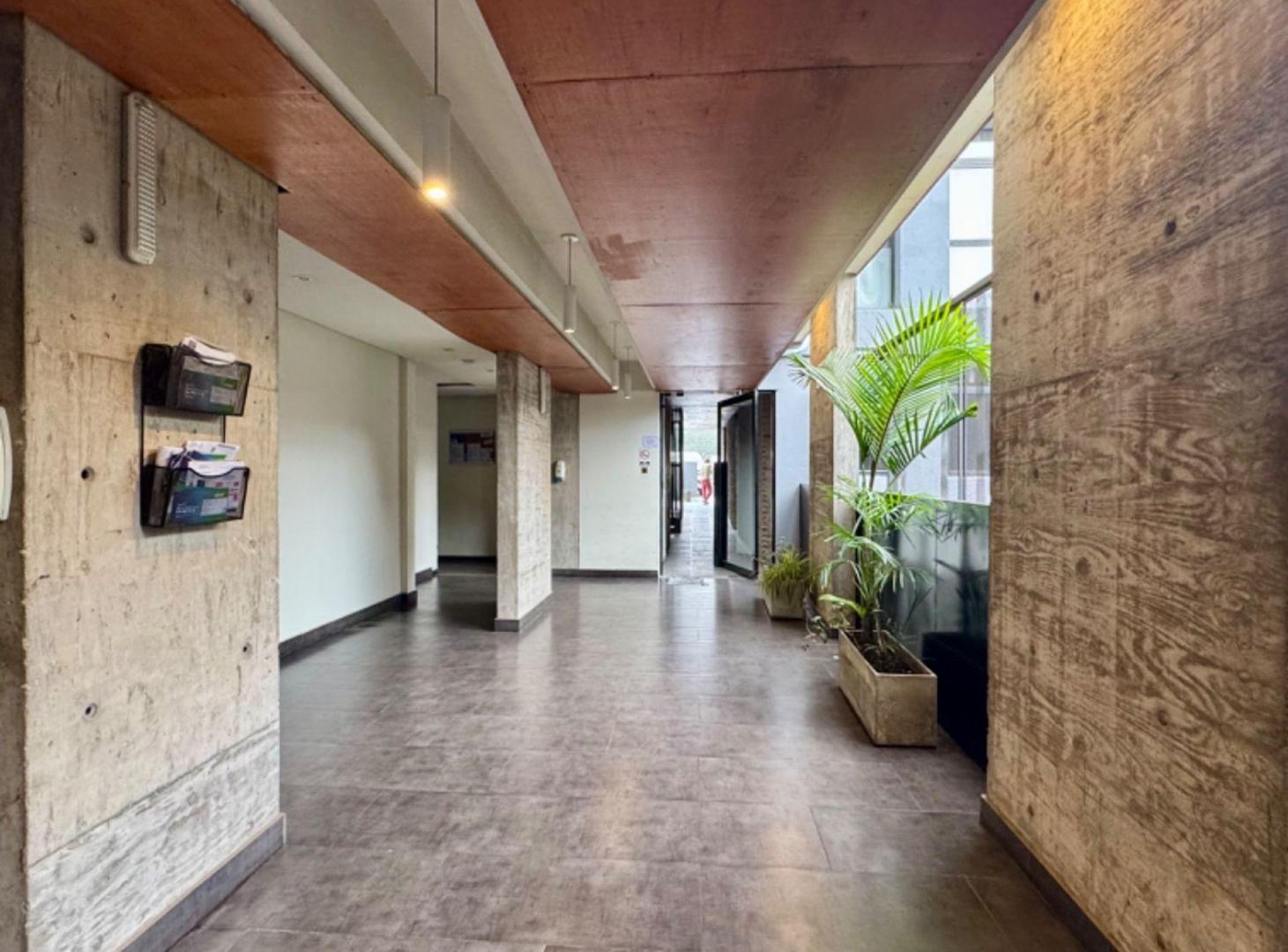 Foto de VENTA DEPTO 2 AMB COCHERA Y TERRAZA PROPIA MORENO, imagen 4