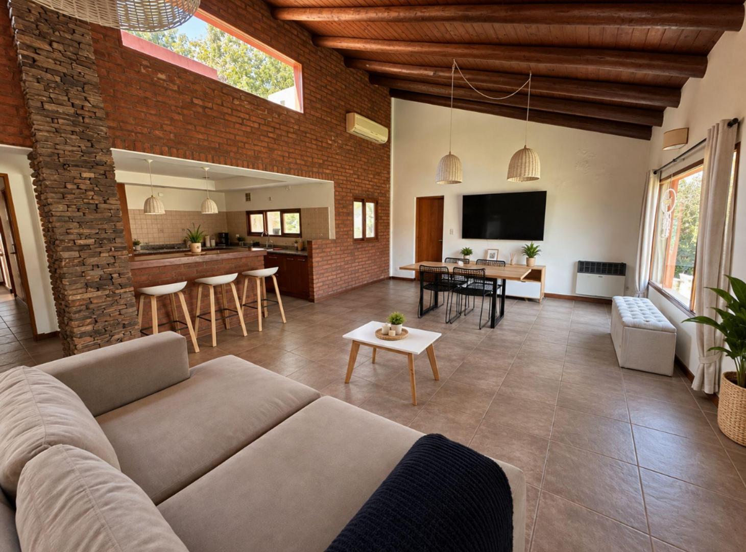 Foto de CASA QUINTA DE 4 AMB PILETA Y PARQUE APTO CREDITO, imagen 1