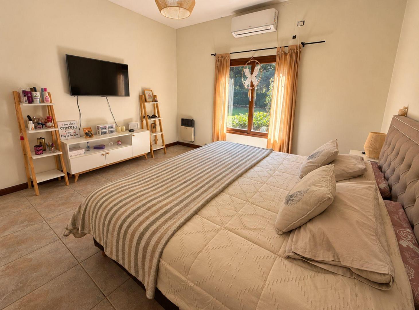 Foto de CASA QUINTA DE 4 AMB PILETA Y PARQUE APTO CREDITO, imagen 3