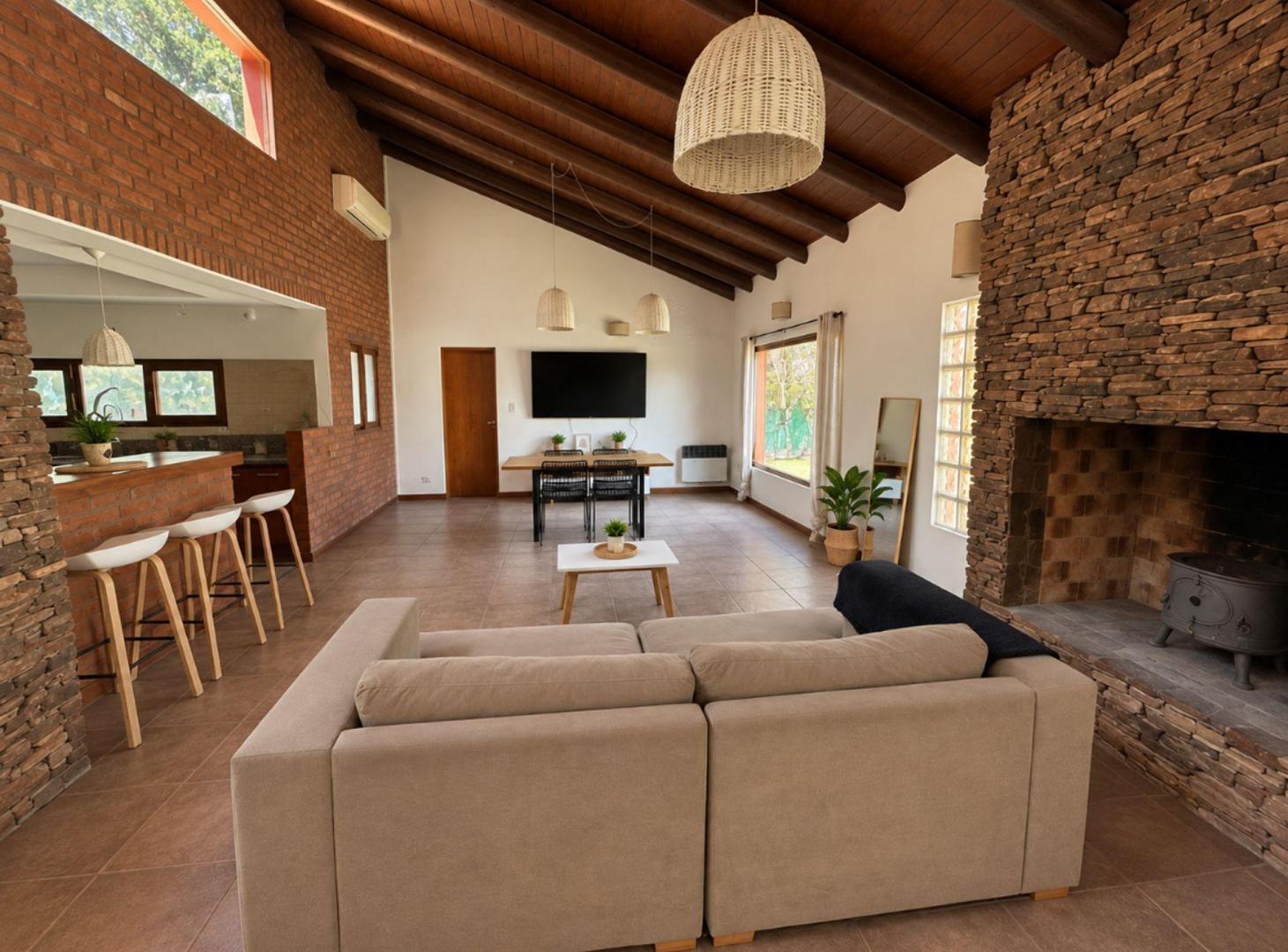 Foto de CASA QUINTA DE 4 AMB PILETA Y PARQUE APTO CREDITO, imagen 2