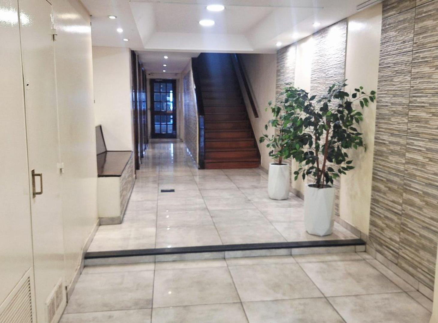 Foto de VENTA DEPARTAMENTO 3 AMB COCHERA CABALLITO, imagen 3