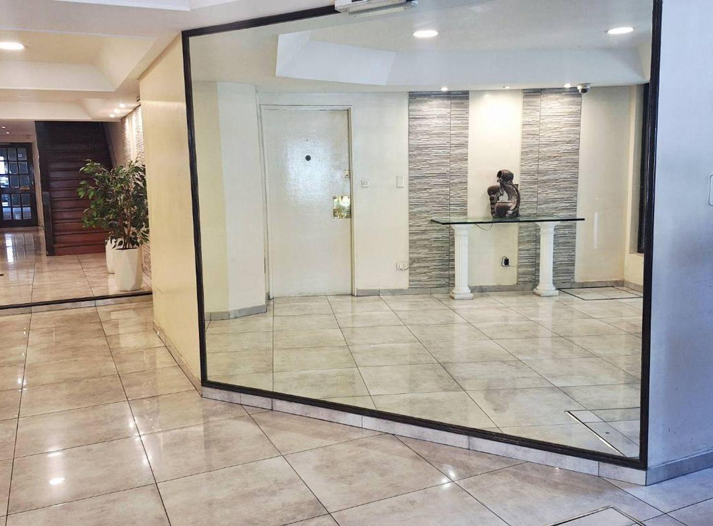 Foto de VENTA DEPARTAMENTO 3 AMB COCHERA CABALLITO, imagen 2
