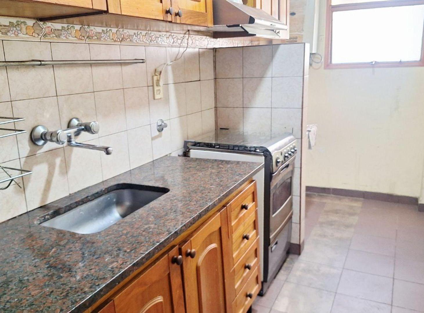 Foto de VENTA DEPARTAMENTO 3 AMB COCHERA CABALLITO, imagen 1