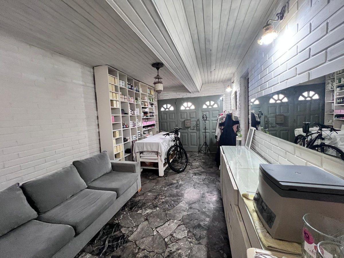Foto de VENTA CASA 4 AMBIENTES MORÓN APTO CREDITO, imagen 2