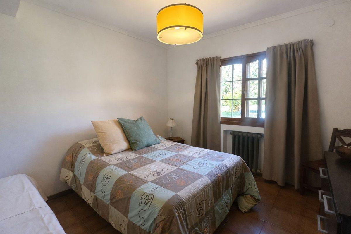 Foto de VENTA CHALET 5 AMB PILETA JARDIN EN EL MORO, imagen 4
