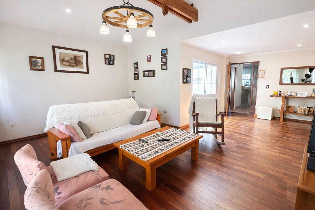Foto de VENTA CASA 2 PLANTAS PILETA COCHERA ITUZAINGO, imagen 4