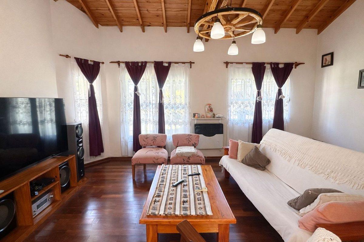 Foto de VENTA CASA 2 PLANTAS PILETA COCHERA ITUZAINGO, imagen 5