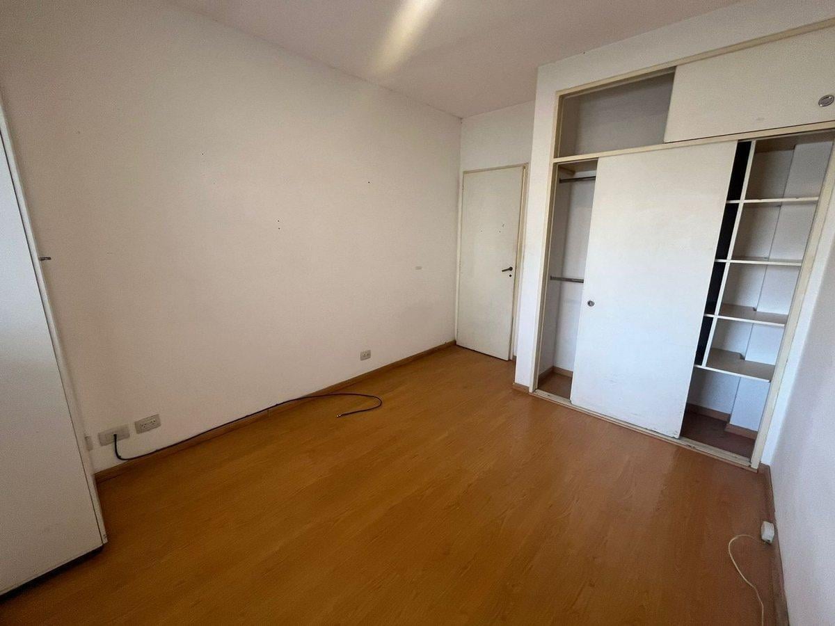Foto de DPTO ALQUILER 2AMB RAMOS MEJIA PATIO Y GUARDACOCHE, imagen 3