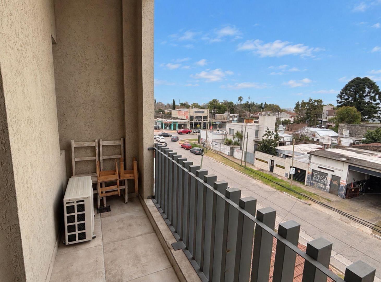 Foto de VENTA MONOAMBIENTE CON COCHERA EN MORENO, imagen 4