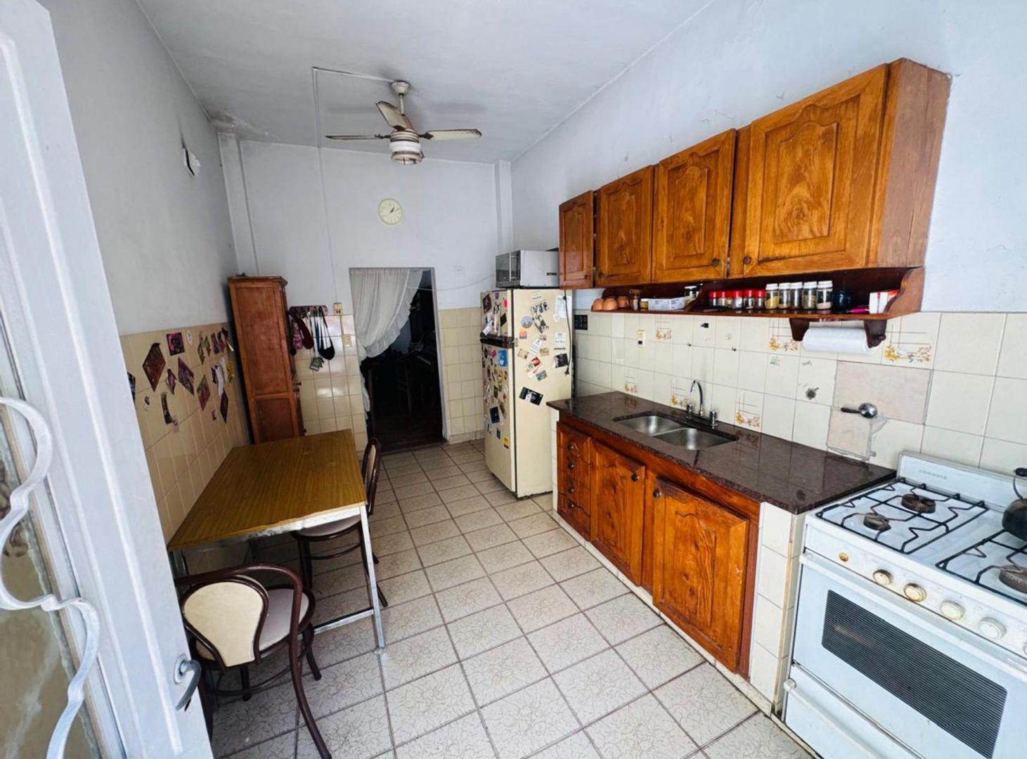 Foto de VENTA CASA 4 AMBIENTES + LOCAL EN MORON, imagen 4