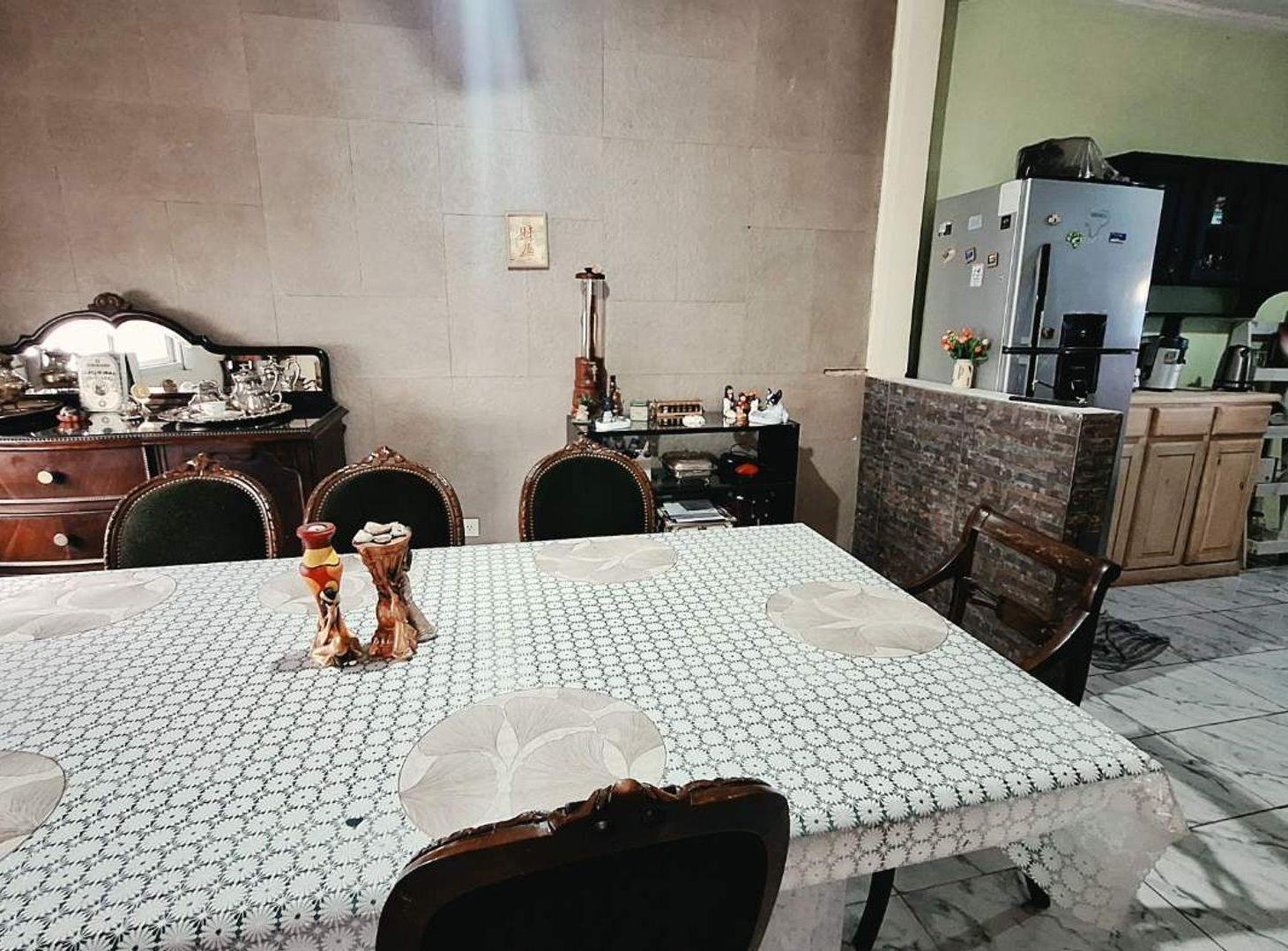 Foto de VENTA CASA 5 AMB COCHERA PATIO CASTELAR NORTE, imagen 4