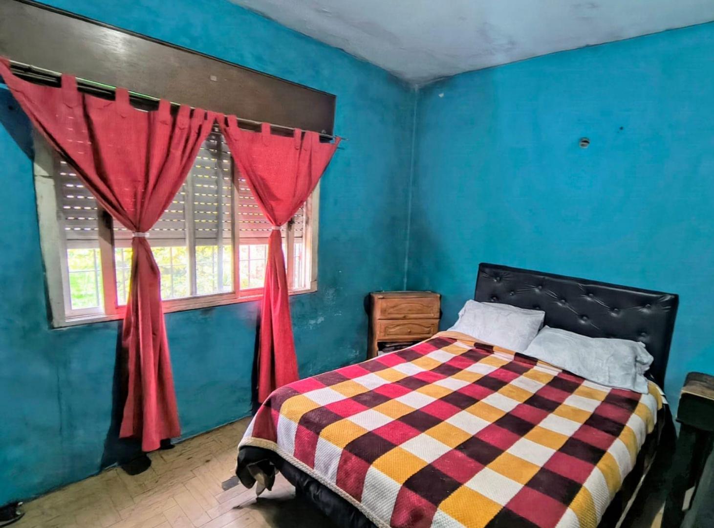 Foto de VENTA-CASA 3 AMBIENTES C/COCHERA- ISIDRO CASANOVA, imagen 5