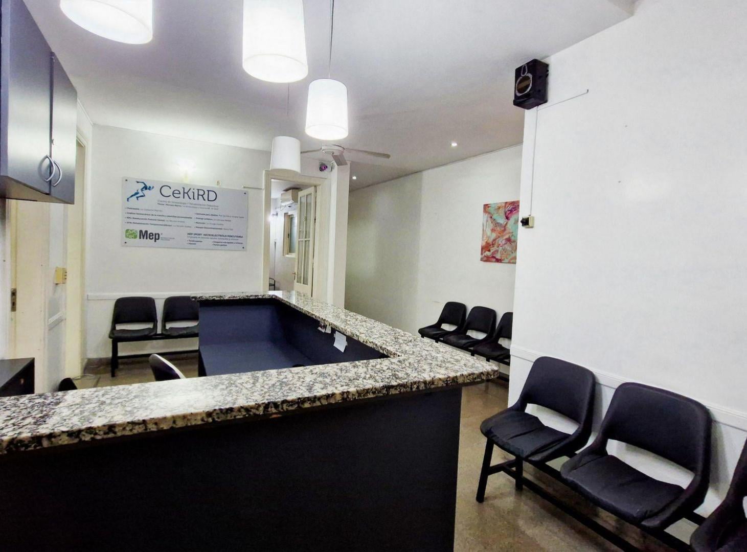 Foto de VENTA CASONA APTA USO PROFESIONAL, BERNAL CENTR0, imagen 2