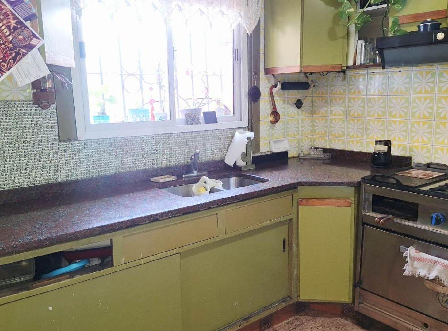 Foto de VENTA CASA 4 AMB + DPTO JARDIN COCHERA MORON SUR, imagen 5