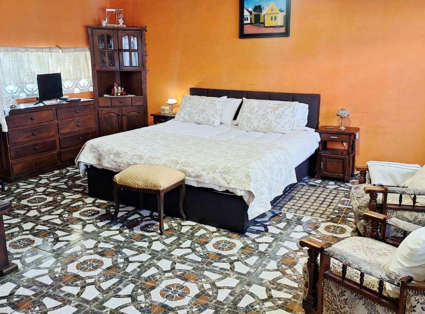Foto de VENTA CASA 4 AMB + DPTO JARDIN COCHERA MORON SUR, imagen 2