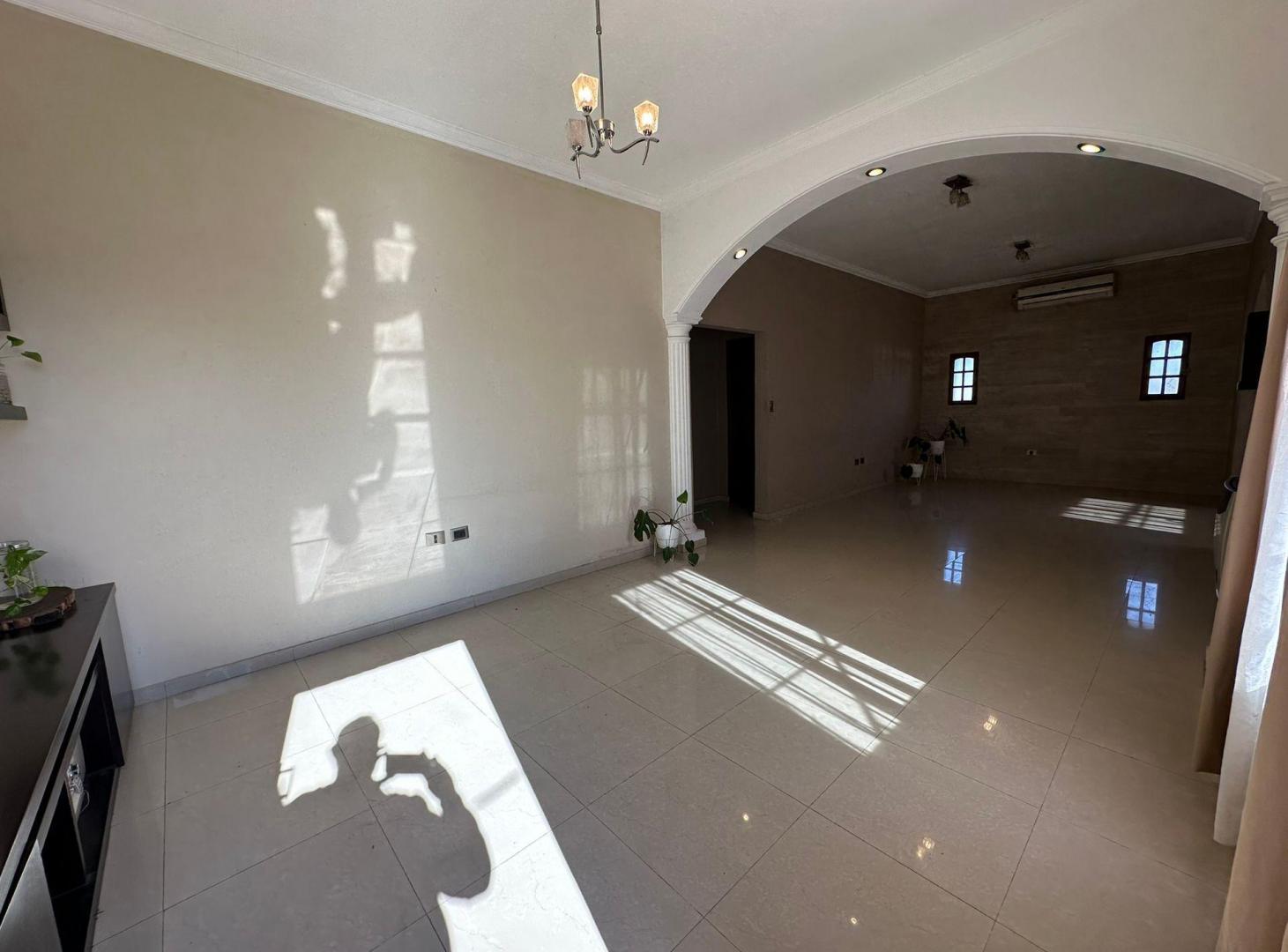 Foto de VENTA 2 VIVIENDAS PH IDEAL 2 FLIAS RAMOS MEJIA, imagen 2