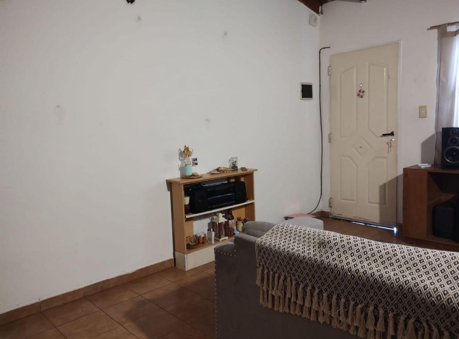 Foto de ALQUILER DTO 2 AMB CON PATIO ITUZAINGO SUR, imagen 2