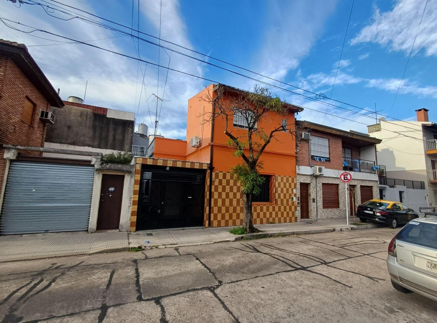 Foto de VENTA PH AL FRENTE TERRAZA PARRILLA MONTE CASTRO, imagen 1