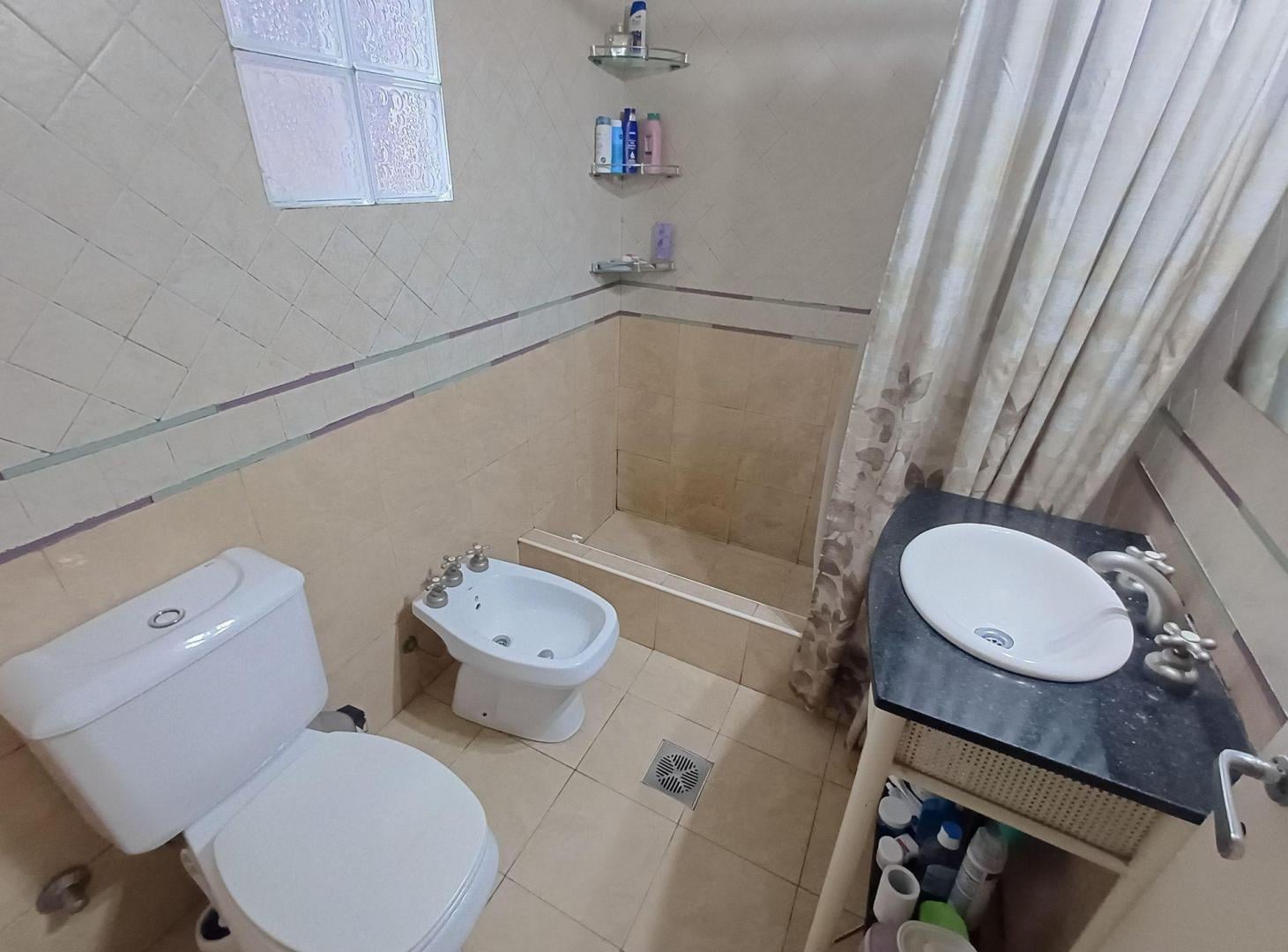 Foto de VENTA PH AL FRENTE TERRAZA PARRILLA MONTE CASTRO, imagen 2