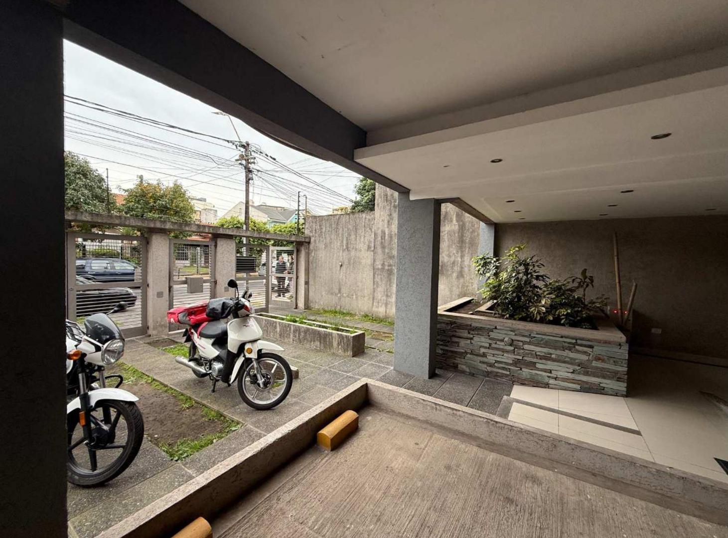 Foto de VENTA COCHERA UF DESCUBIERTA MORÓN, imagen 5
