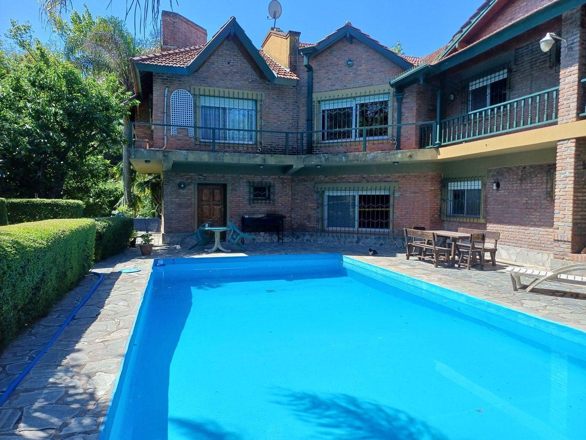Foto de VENTA CASA QUINTA 6 AMBIENTES PILETA DEL VISO, imagen 1