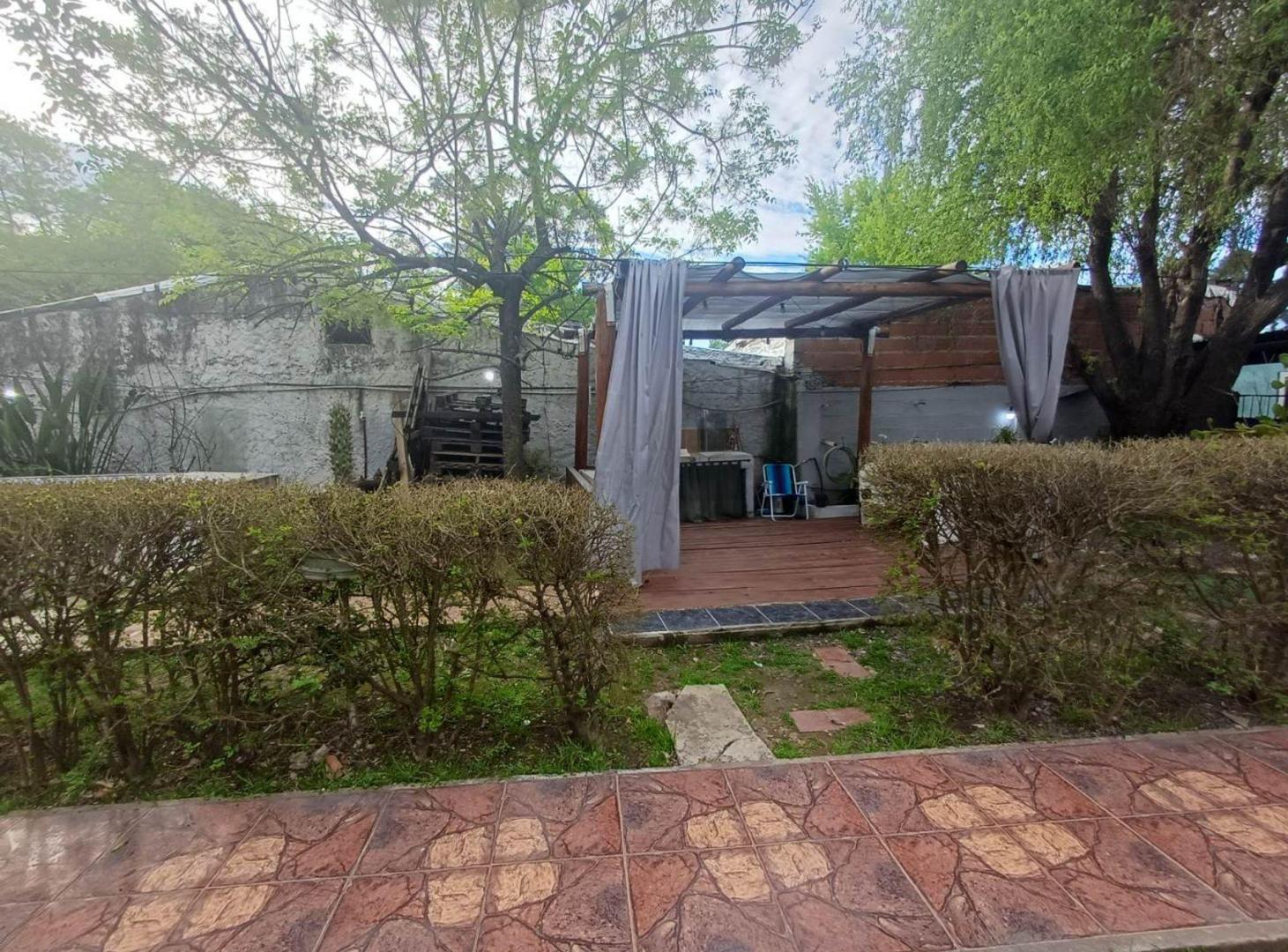 Foto de VENTA CASA MULTIFAMILIAR 4 AMBIENTES DERQUI PILAR, imagen 3