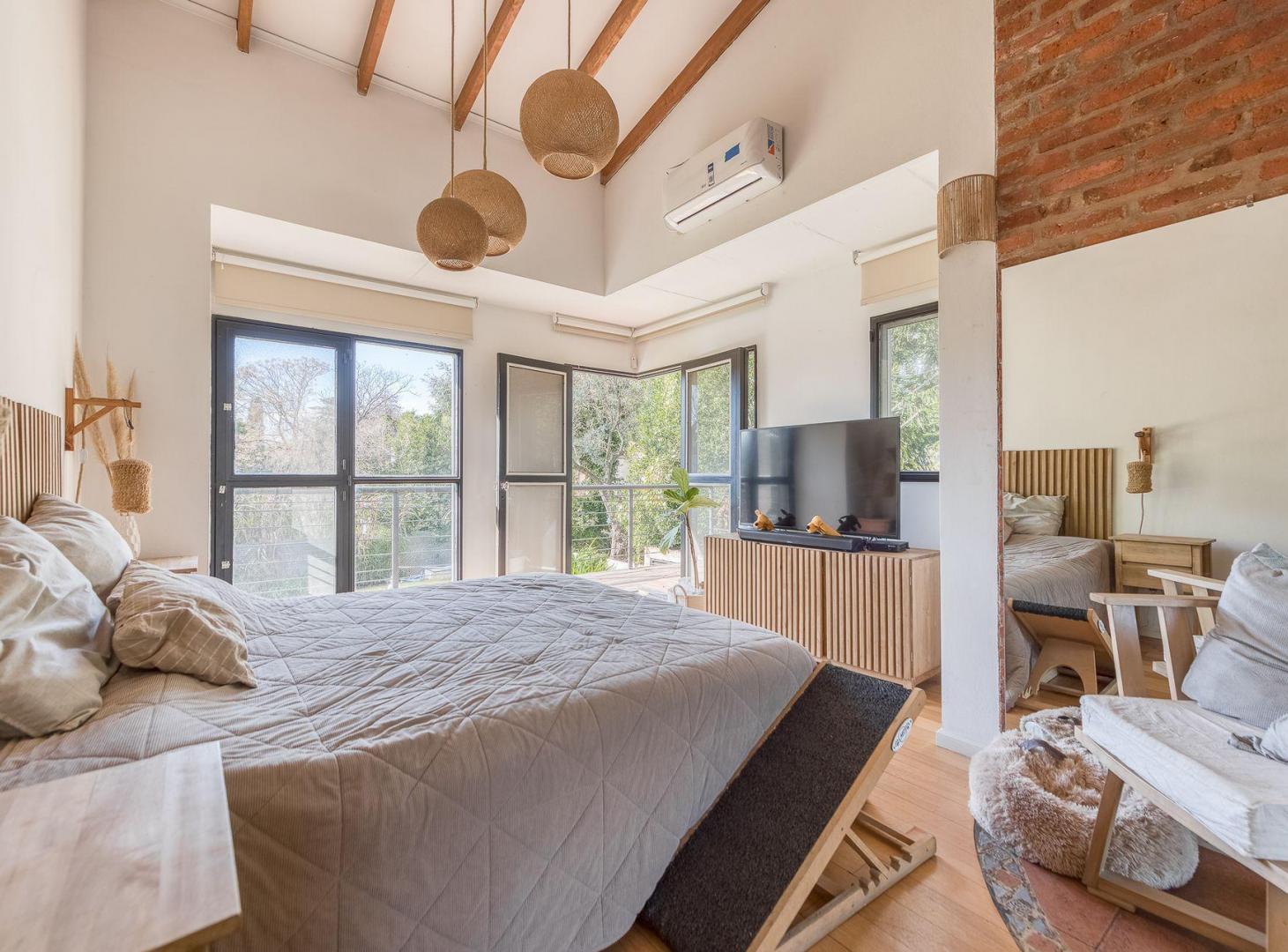 Foto de VENTA CASA PARQUE LELOIR EXCELENTE ESTADO, imagen 5