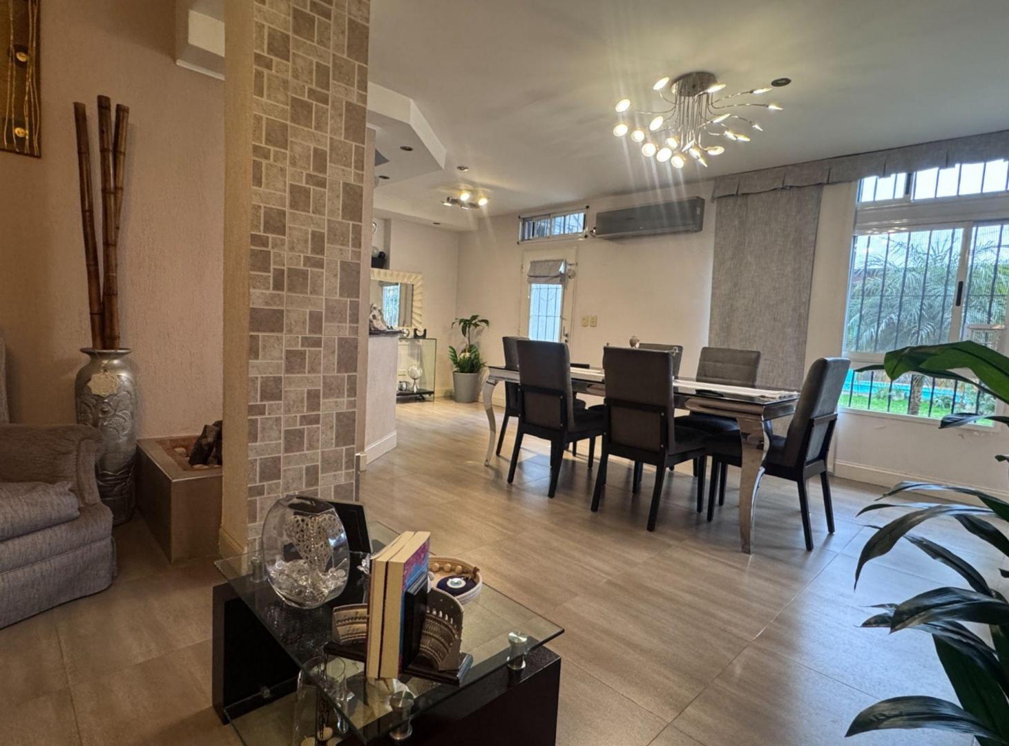 Foto de VENTA PH TIPO CASA 3 AMB PARQUE QUINCHO AP CREDITO, imagen 2