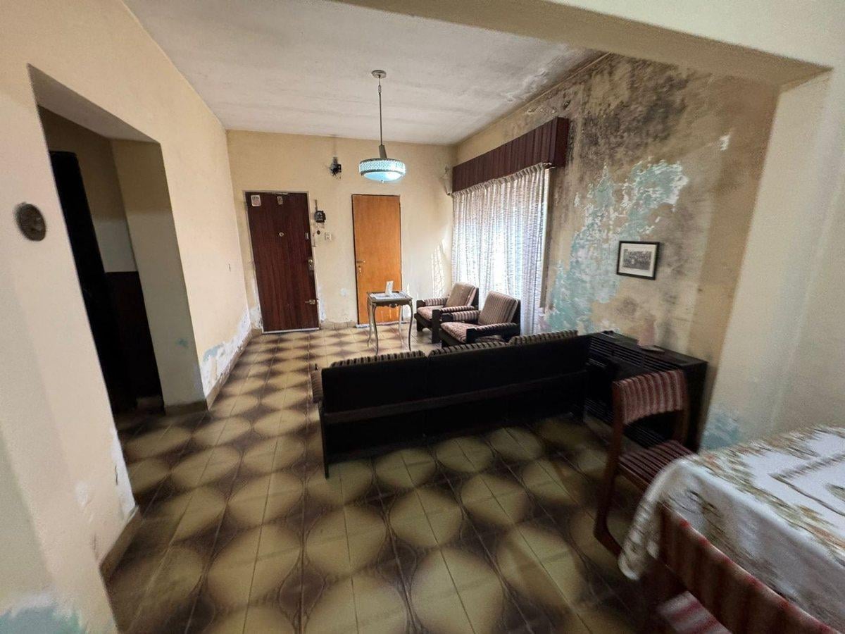 Foto de VENTA CASA 4 AMB LOCAL JARDIN ITUZAINGO, imagen 4