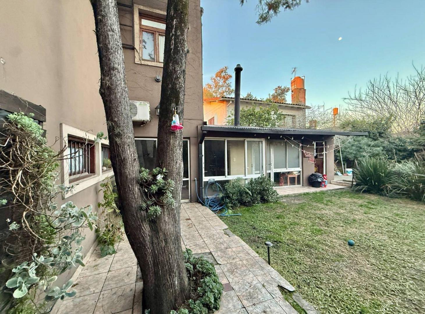 Foto de CASA VENTA 4AMB ITUZAINGO PILETA, imagen 1