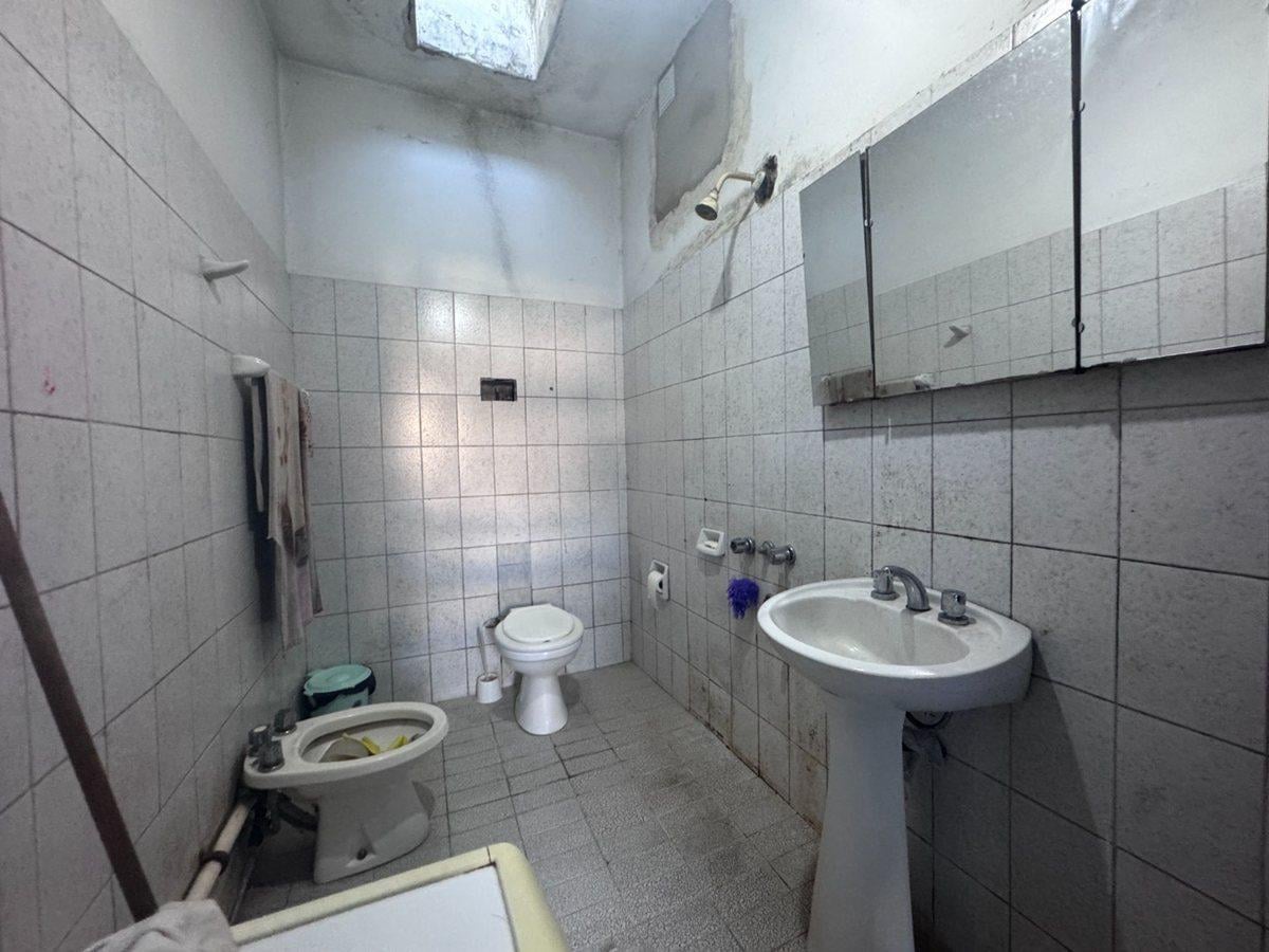 Foto de VENTA CASA 3 AMB CASANOVA GARAGE PATIO APTO CREDIT, imagen 4