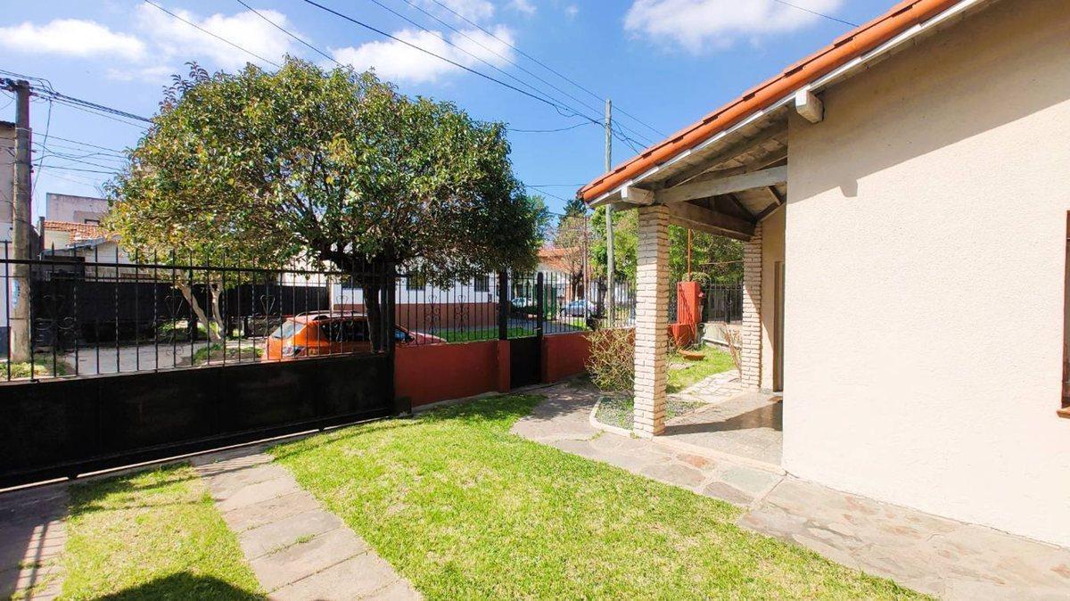Foto de Casa 4 ambientes en venta, Apta credito, Castelar, imagen 4